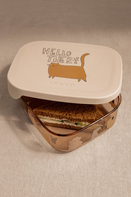 Liewood Lunchbox Arthur Tritant Cats And Dogs/ Sandy koop je bij Babywinkel