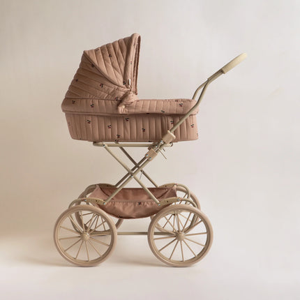 Konges Sløjd Puppenwagen „Cherry“ im Vintage-Stil