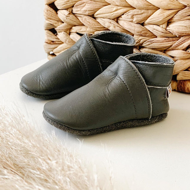 Baby Dutch Baby Schoentjes Effen Zwart koop je bij Babywinkel