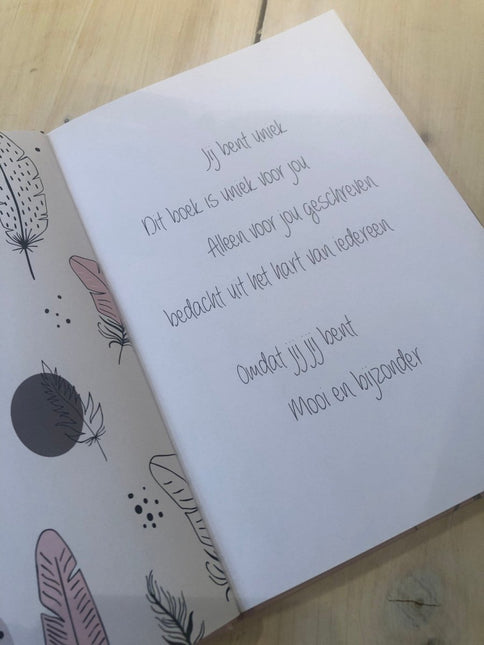 Babyboek smoke roze - Babywinkel - 9789083164878