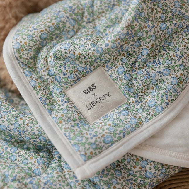 BIBS Babydeken Liberty Capel Sage koop je bij Babywinkel