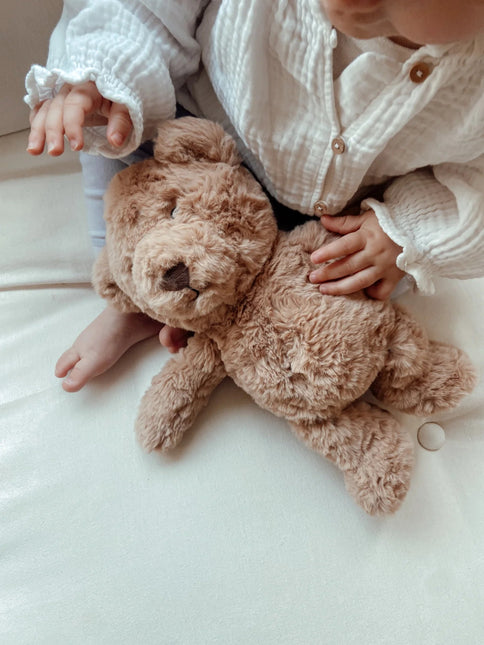 Flow Amsterdam Knuffel met Hartslag Lou Brown koop je bij Babywinkel
