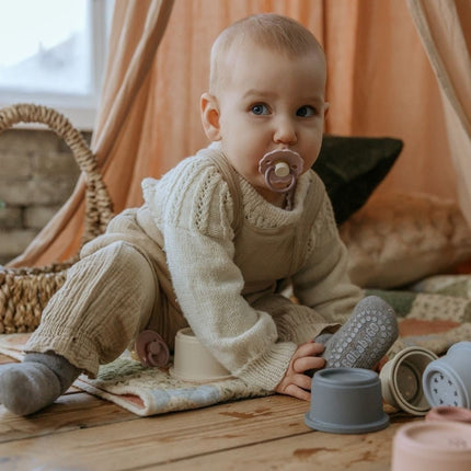 Frigg Speen Maat 1 Daisy Bloom Lavender Haze Latex koop je bij Babywinkel