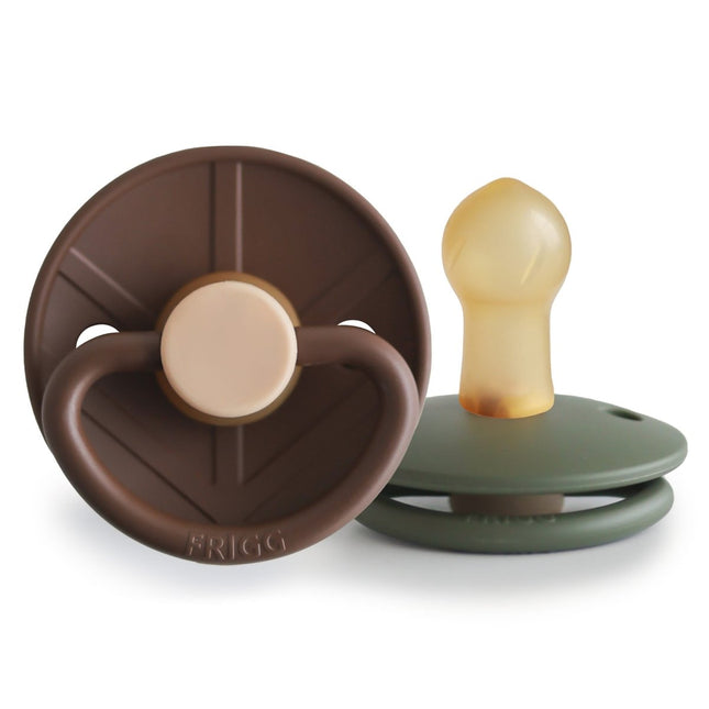 Frigg Speen Maat 1 Little Viking Cocoa/Olive Latex 2St koop je bij Babywinkel