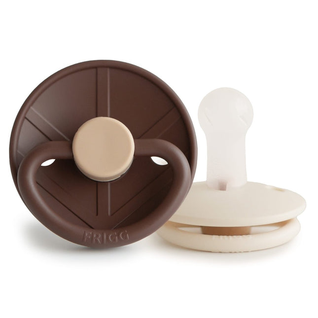 Frigg Speen Maat 2 Little Viking Cocoa / Cream Silicone 2St koop je bij Babywinkel