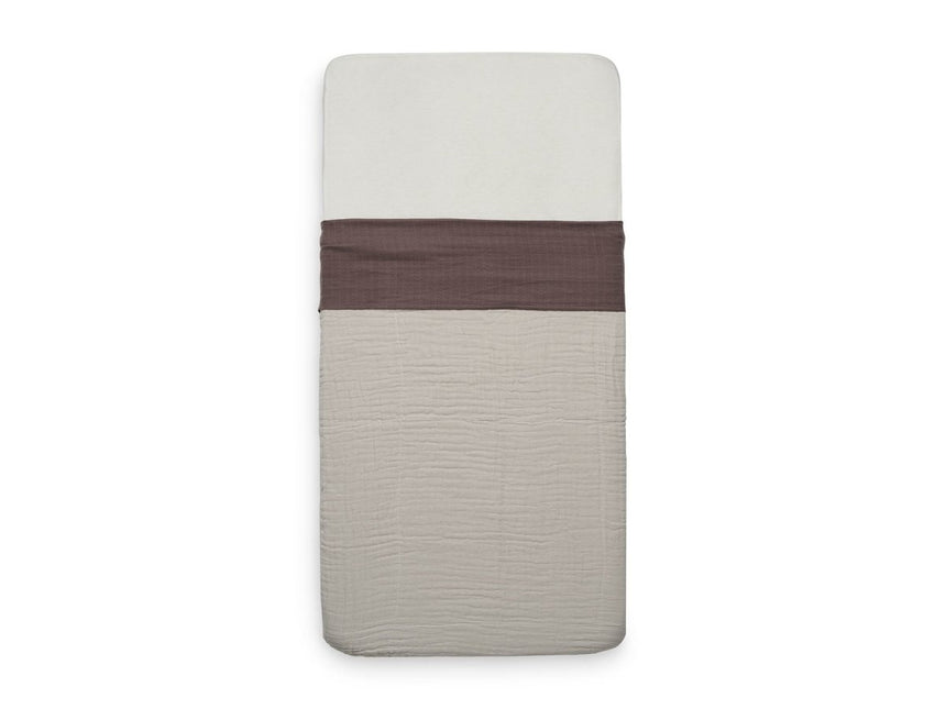 Jollein Ledikantlaken Wrinkled Cotton Chestnut 120x150cm koop je bij Babywinkel