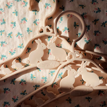 Konges Slojd Kledinghanger Kids Bunny Creme 5St - Babywinkel - 5715404110204