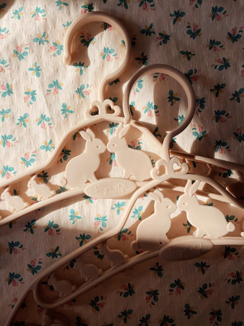 Konges Slojd Kledinghanger Kids Bunny Creme 5St - Babywinkel - 5715404110204