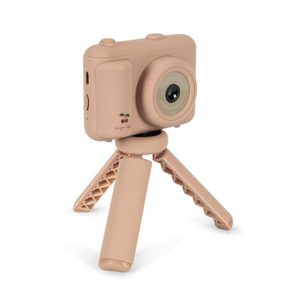Konges Slojd Mijn Eerste Camera Cherry koop je bij Babywinkel