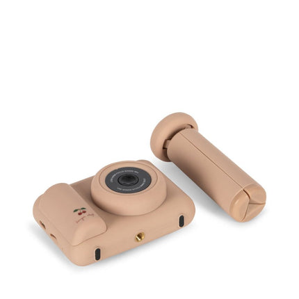 Konges Slojd Mijn Eerste Camera Cherry koop je bij Babywinkel
