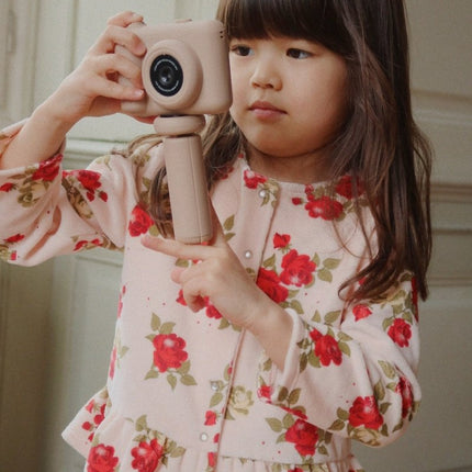 Konges Slojd Mijn Eerste Camera Cherry koop je bij Babywinkel