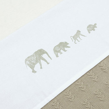 Laken Wieg 75x100cm Animals - Olive Green - Babywinkel - 8717329376700