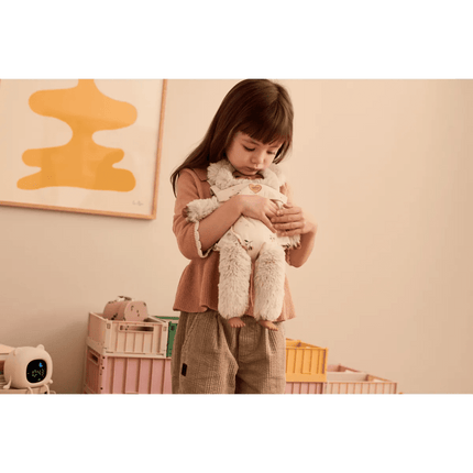Liewood Poppendraagzak Mini Me Peach / Seashell koop je bij Babywinkel