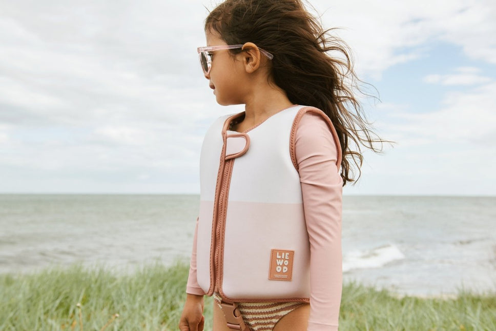 Liewood Zwemvest Dove Met Mouwen Tuscany Rose Multi Mix koop je bij Babywinkel