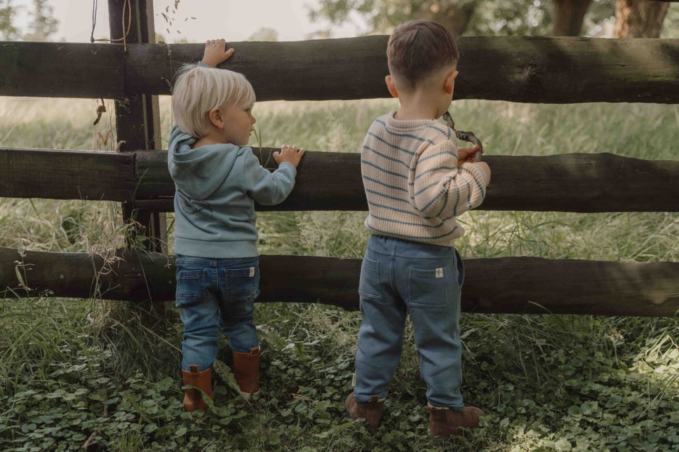 Little Dutch Baby Trui Ice Blue Stripe koop je bij Babywinkel