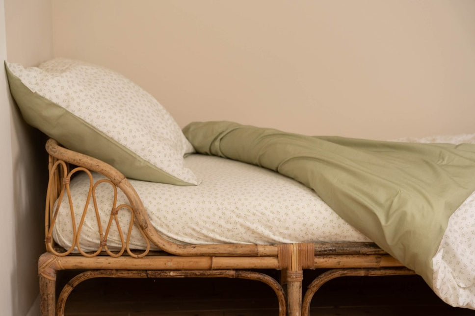 Little Dutch Dekbedovertrek Peuter Blueberry Leaves Peuter koop je bij Babywinkel