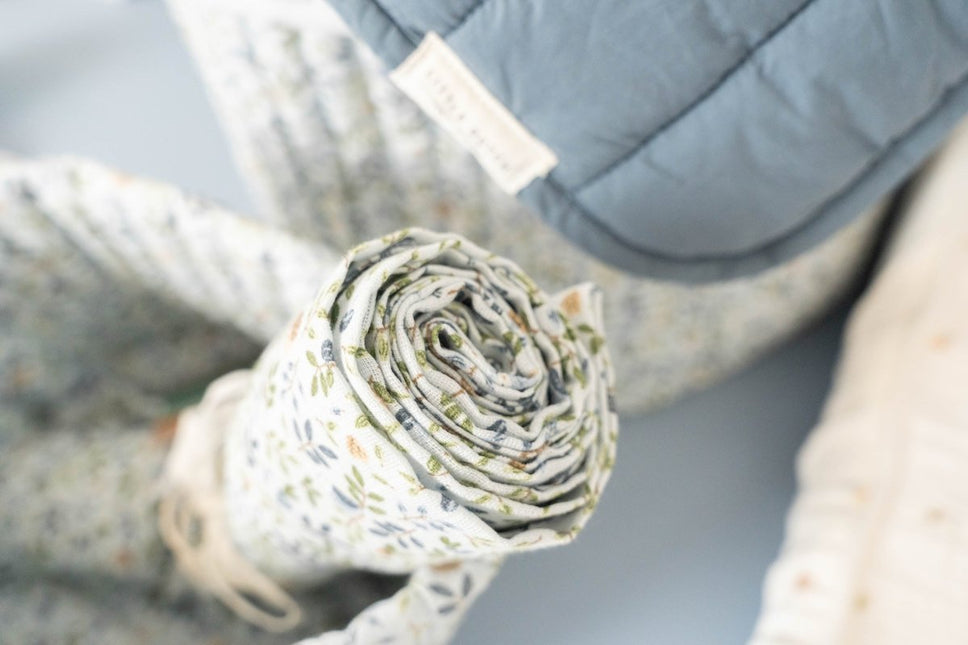 Little Dutch Hydrofiele Doek Forest Adventure & Denim Blue 70X70Cm koop je bij Babywinkel