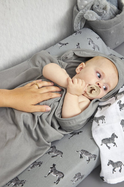 Meyco Aankleedkussenhoes Zebra Animal Grijs - Meyco - Babywinkel - 4054703516449
