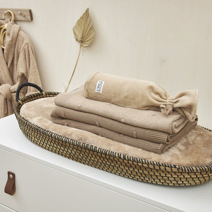 Meyco Ledikantdeken Mini Knots Sand - Meyco - Babywinkel - 4054703530797