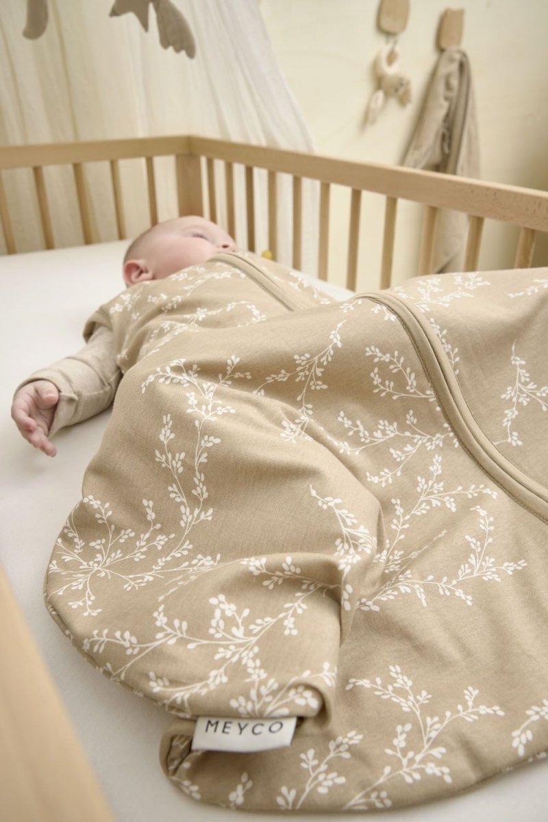 schlafsack hüftdysplasie Meyco Babyzweige Babyschlafsack Hüftdysplasie Sand – Babywinkel
