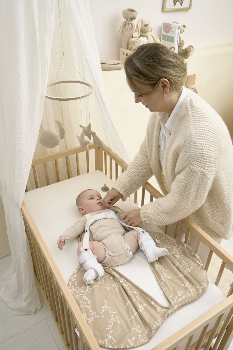 meyco schlafsack mit beinen Meyco Babyzweige Babyschlafsack Hüftdysplasie Sand – Babywinkel