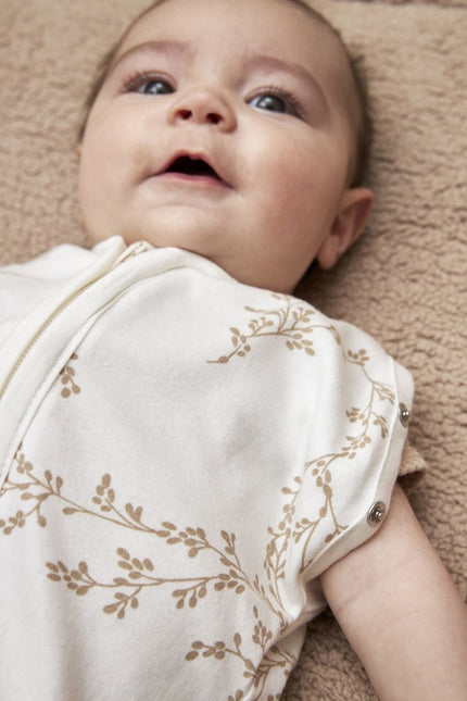 Meyco Slaapzak Baby Branches Zomer Sand 70cm - Meyco - Babywinkel - 4054703234152