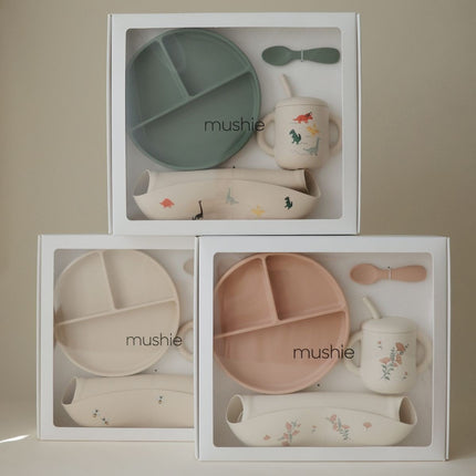 Mushie Giftbox Voeddingsset - Pink Flowers koop je bij Babywinkel