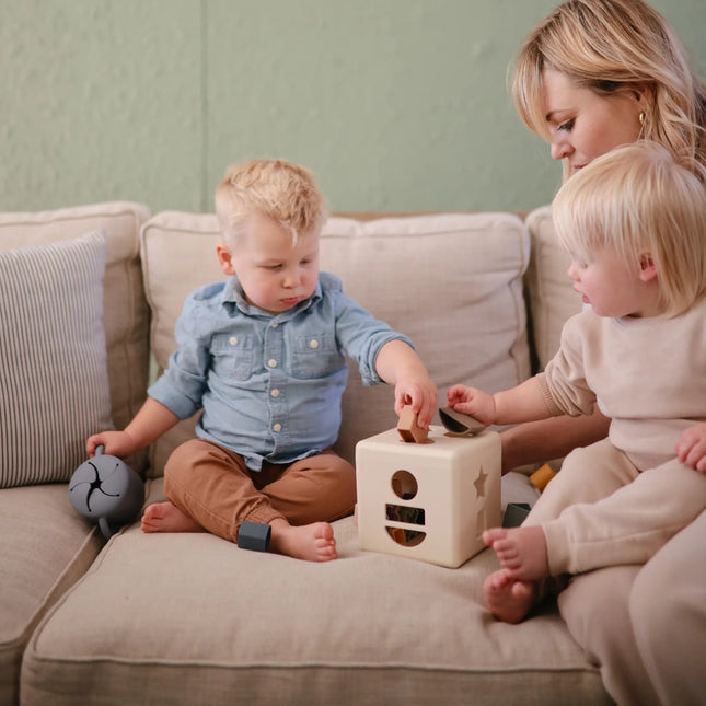 Mushie Snackbakje Stone koop je bij Babywinkel