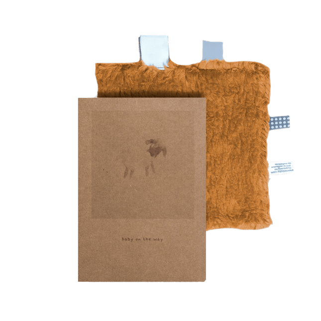 Snoozebaby Giftset Knuffeldoekje en Geboortekaartje Toffee - Snoozebaby - Babywinkel - 8719743857445