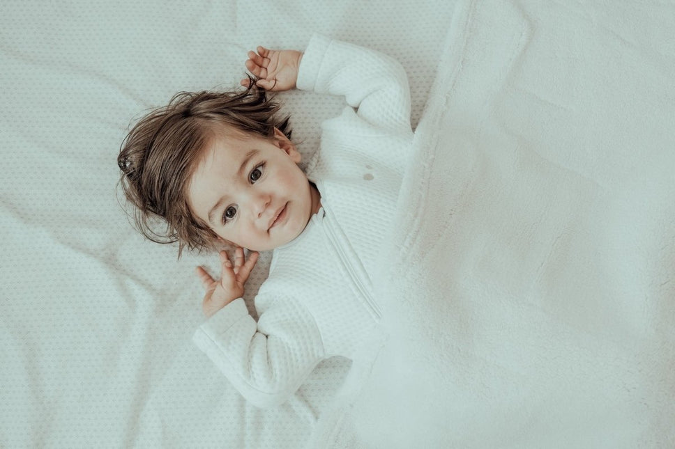 Snoozebaby Ledikantdeken T.O.G 2.0 Stone Beige 150x100cm - Snoozebaby - Babywinkel - 8719743856240