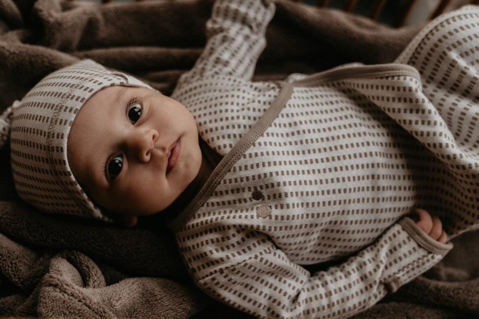 Snoozebaby Slaapzak Baby Cocon Incl Hat Warm Brown 60cm - Snoozebaby - Babywinkel - 8719743857049