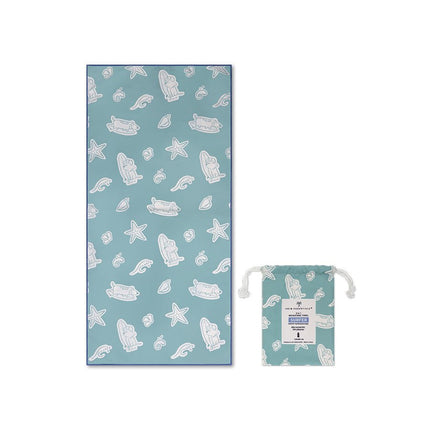 Swim Essentials Microvezel Strandlaken – Surfer dogs (135 × 65 cm) koop je bij Babywinkel