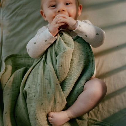 Little Dutch Wiegdeken Pure Sage Gebreid Fleece koop je bij Babywinkel