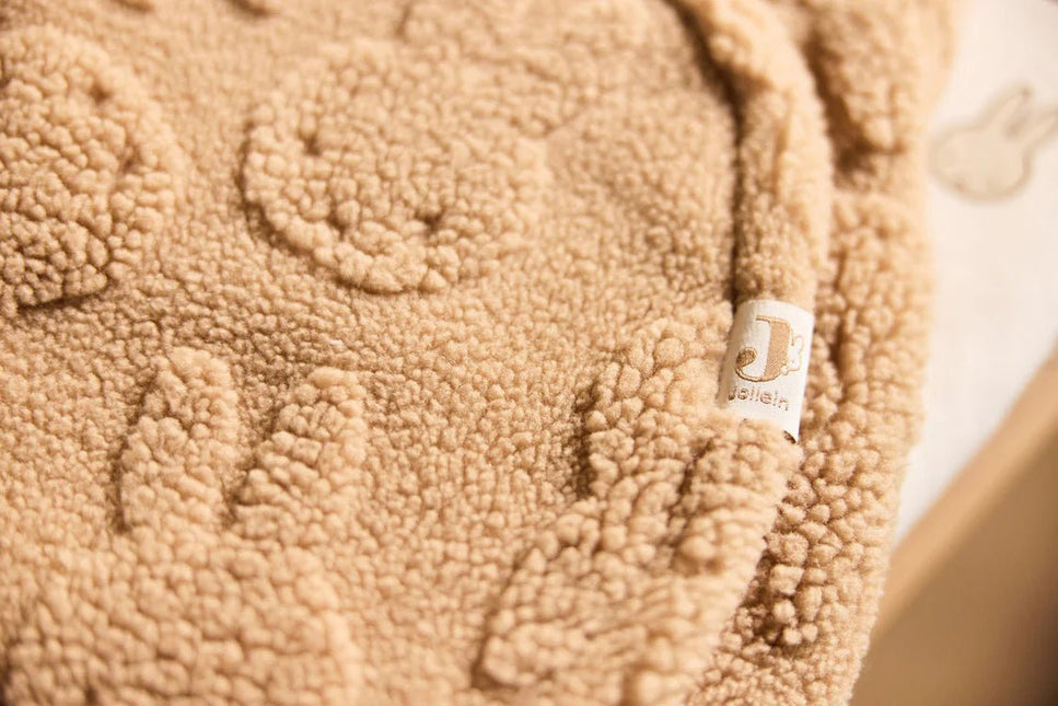Jollein Wikkeldeken Baby Miffy Jacquard Teddy/Biscuit koop je bij Babywinkel